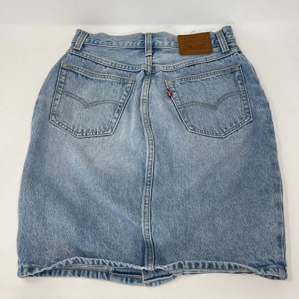 Levi Straus & Co. Women's Mom Skirt Button Front Denim Skirt Size 26